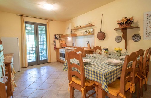 Montoro Villa | Beautiful villa for 4 people with WIFI, pool, TV, balcony, panoramic view and parking