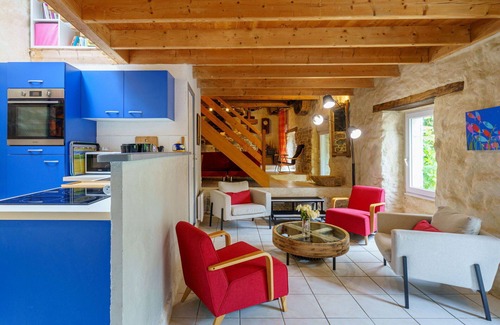 Plovan House | Beautiful villa for 6 people with WIFI, TV and terrace