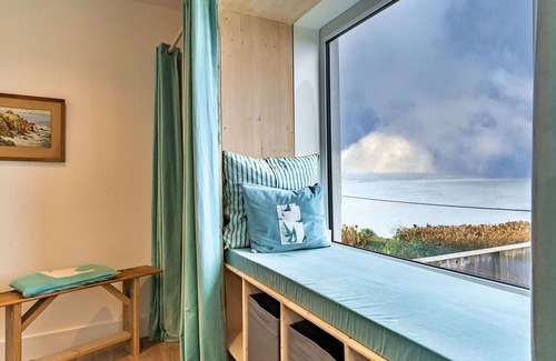 Mousehole House | Beautiful villa for 8 people with WIFI and terrace