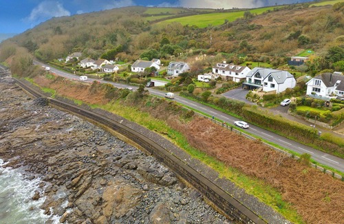 Mousehole House | Beautiful villa for 8 people with WIFI and terrace