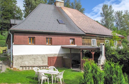 Lenora House | Beautiful villa for 11 people with TV, patio and pets allowed