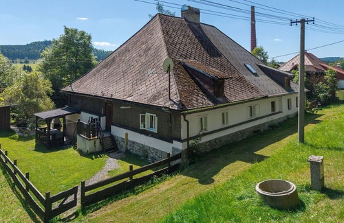 Lenora House | Beautiful villa for 11 people with TV, patio and pets allowed