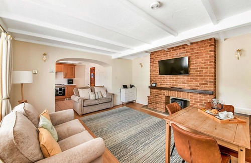 Thirsk House | Beautiful villa for 4 people with hot tub, pool, WIFI, terrace and pets allowed