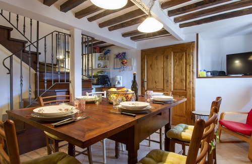 Casoli House | Beautiful villa for 6 guests with WIFI, private pool, TV, terrace and pets allowed