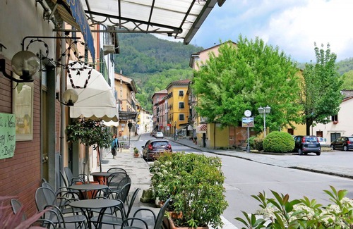 Casoli House | Beautiful villa for 6 guests with WIFI, private pool, TV, terrace and pets allowed