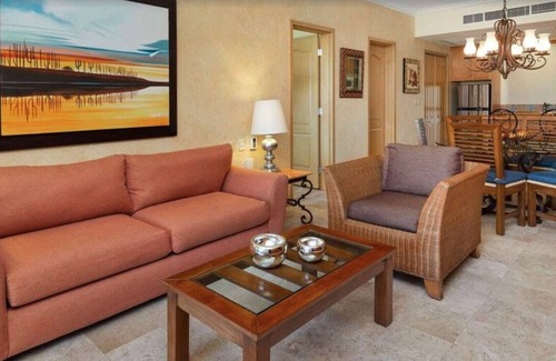El Medano Ejidal Resort | Beautiful Villa del Arco - Two Bedroom Suite