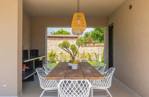 Labinci Villa | Beautiful Villa Rosalie with sauna near Porec