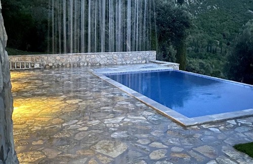 Mojdez Villa | Beautiful villa with pool in a quiet location-20 min from the coast!