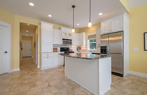 Gowen House | Beautiful waterfront property with plenty of room for the family!
