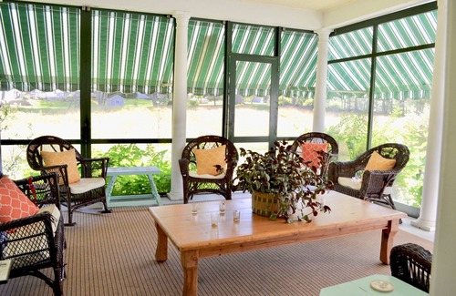 Somesville House | Beautifully Charming New England Home on Somes Pond & Acadia National Park