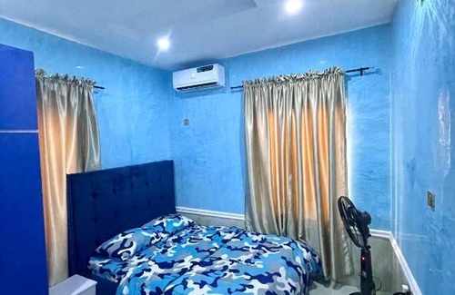 Ibadan Apartment | Beautifully furnished 4 bedroom flat at Oluyole