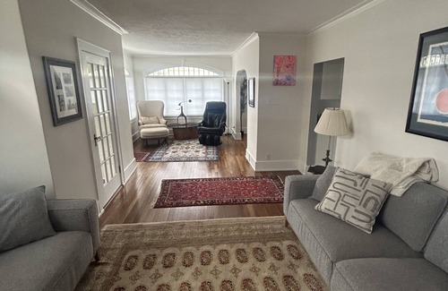 Rochester House | Beautifully Renovated 4BR Single Family Home. Sleeps 9 Pets Welcome: Brighton