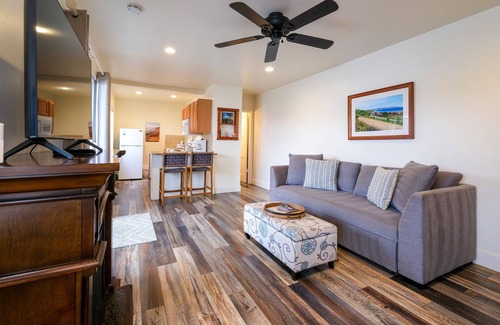 Cayucos Apartment | Beautifully Restored Family Bunk Suite, close to Downtown Cayucos, sleeps 5
