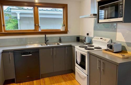 Ngongotaha House | Beautifully restored Village Villa retreat