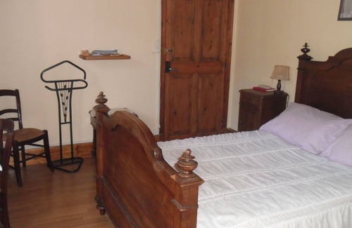 Duniere-sur-Eyrieux Bed & Breakfast | Bed and Breakfast 'Coté Jardin' with Shared Terrace, Shared Garden and Wi-Fi