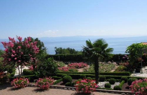 Donji Kraj Bed & Breakfast | Bed and Breakfast Villa Iris