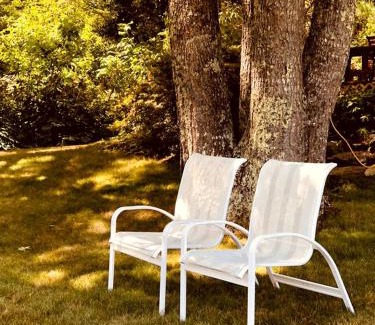 Lincolnville House | Bed and Breakfast Perfect for a Romantic Getaway near Camden Hills State Park, Maine