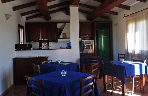 Olbia Bed & Breakfast | Bed and breakfast Pubulos