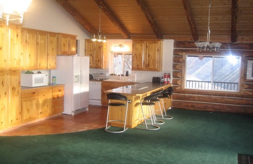 White Bird House | Bed, Barn, Breakfast Log Home 50 Acres Rural Idaho