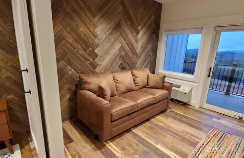 Westfield House | Bedroom 4 - The Big Creek Lodge