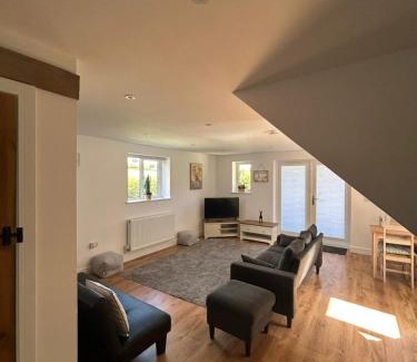 Bishops Waltham Ski Chalet | Beechen Lodges