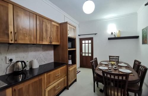 Dalupotha Apartment | BeeCottageOne-Negombo