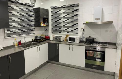 Lagos Apartment | Beejay 4 bedrooms Cheerful Town House