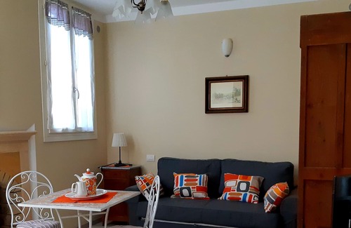 Megliadino San Fidenzio Villa | Begonia studio in Villa Fava