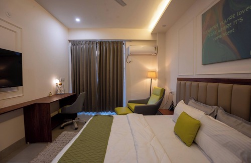 DLF Phase 5 Hotel | Beliv stays gurgaon