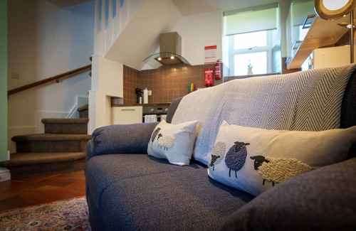 Cockermouth Apartment | Bell Cottage - Short stroll to Cockermouth Town Centre