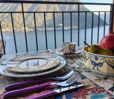 Colonno Apartment | Bella casa con vista panoramica