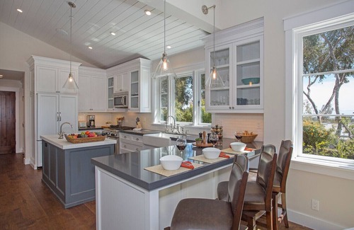 Carpinteria House | Bella Vista - Designer Comfort & Private Tennis Court in Carpinteria