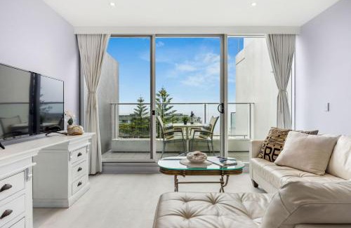 Glenelg Apartment | Belle Escapes - Bay View Lookout With Sea Views