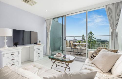 Glenelg Apartment | Belle Escapes - Bay View Lookout With Sea Views