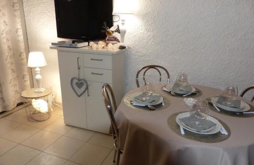 Argeles Plage Apartment | BELLE VUE AU CALME SUR LA PLAGE