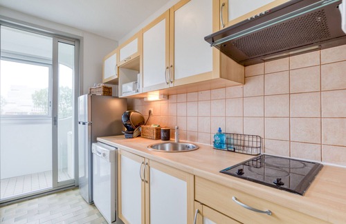Le Couchant Apartment | bellevue apartment – ​on the port terrace and wifi