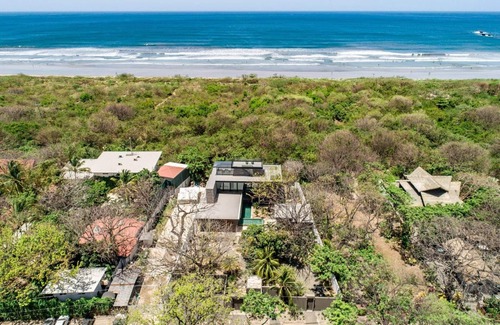 Playa Guiones Villa | Bellevue, great Location! Private path to beach