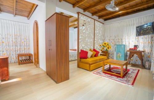 Moragolla Hotel | Bellwood Cottages - Tea Cabins