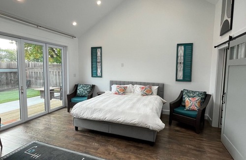 Belmont Apartment | Belmont Master Studio Suite centrally located in the Bay Area.