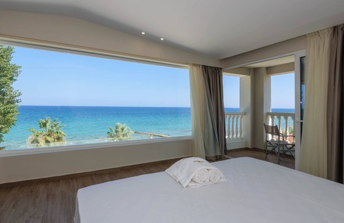 Drosia Hotel | Belussi Beach Hotel & Suites