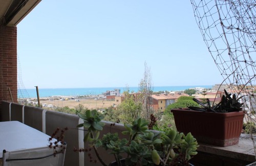 Quartiere XXXV Lido di Castel Fusano Apartment | Belvedere mare e pineta