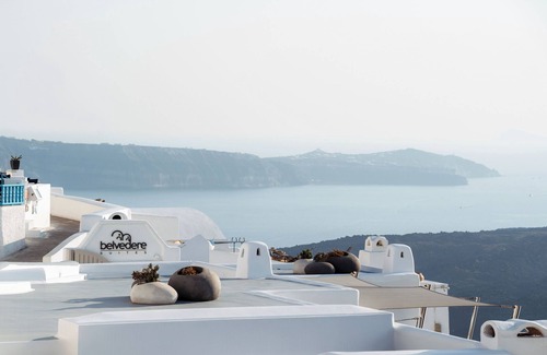 Fira Apartment | Belvedere Suites