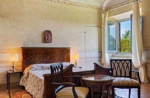 Centofinestre Apartment | Belvilla by OYO Carradori - Villa Centofinestre