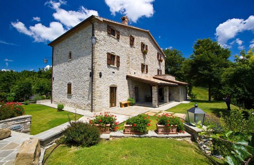 Apecchio Apartment | Belvilla by OYO La Rocca Primavera