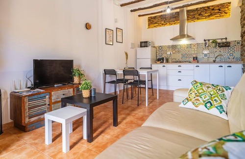 Adra Cottage | Belvilla by OYO La Suerte Dalia