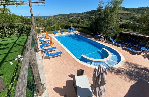 Massignano House | Belvilla by OYO SafariTent Lodge 4
