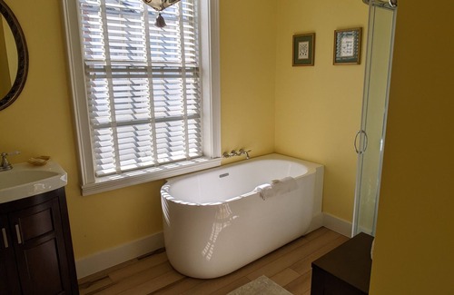 New Bern Bed & Breakfast | Benjamin Ellis House Bed & Breakfast