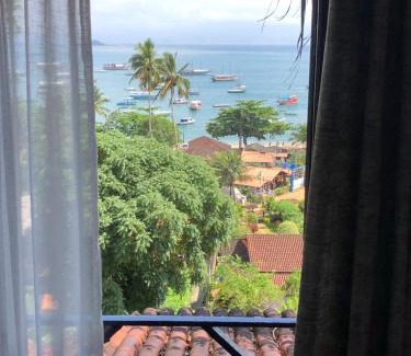 Ilha Grande House | Bergamota