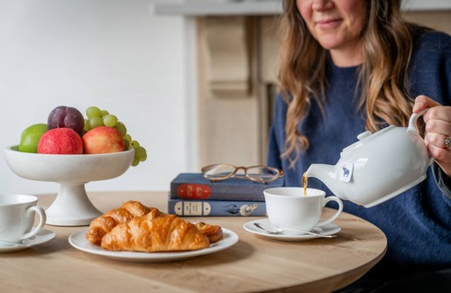 Bristol Hotel | Berkeley Suites