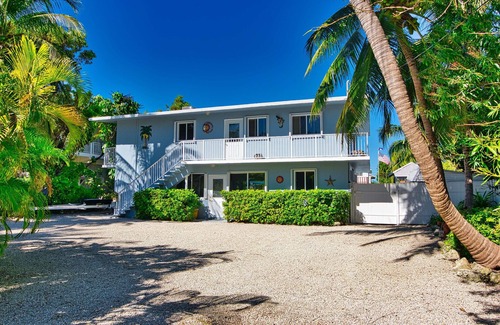 Sunshine Estates Apartment | Best Location for Your best vacation!